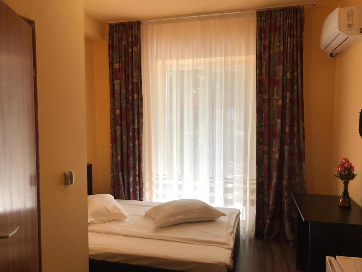 Hotel Lebada à Eforie Nord Extérieur photo